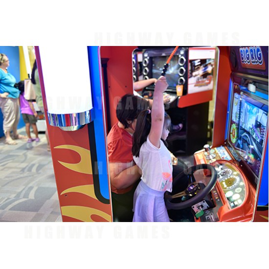 UNIS Releases New Kiddie Game: Super Big Rig - Super Big Rig Arcade Machine UNIS - 2